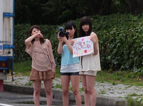 熟女在野外玩情趣玩具性交