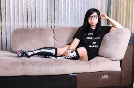 害羞男與熟女的交合