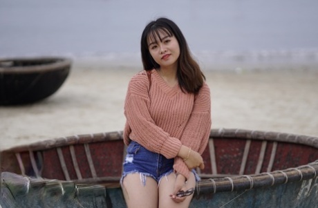 女子校生到病棟探望男友，郤忽然大幹起來