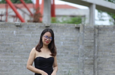 視訊妹可以做的應該就是自拍