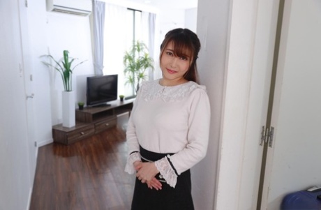 女同不想多說話，只想一起愉快的到達高潮 A - AVSEESEE